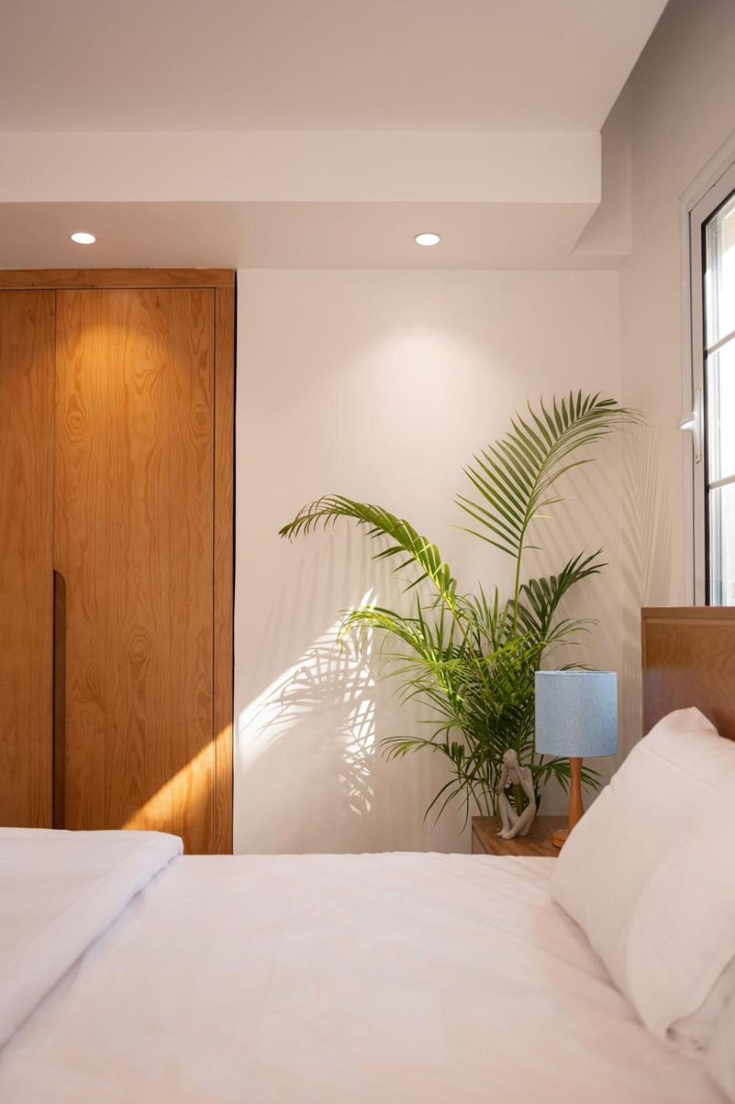 Apartment Western *